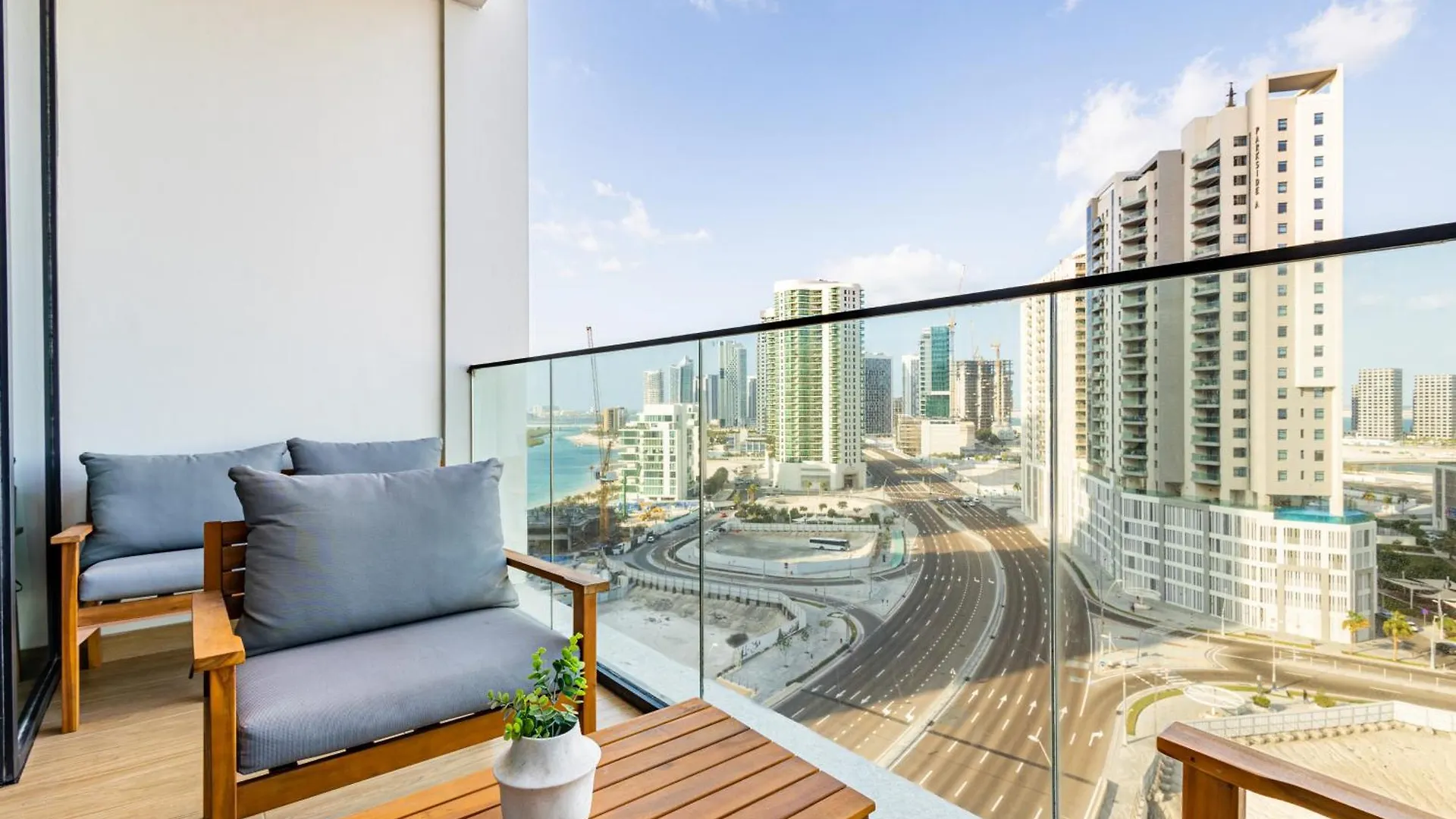 Luxurious 2 Bdr - Reem Nine - Full Mangroves & Sea Views - Beach - Table Pool - Sauna - Cinema - Big Gym - Calisthenics Studio Abu Dabi 0*,